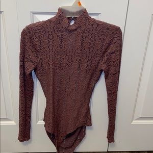 Sexy open back, lacy, long sleeve top (mauve)